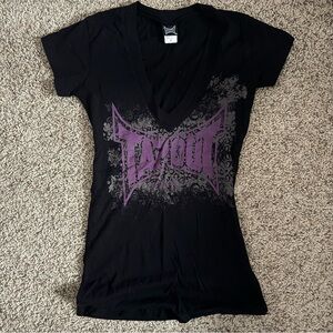 Y2K Vintage Tapout Black and Purple Shirt
Women's V-Neck Scene
